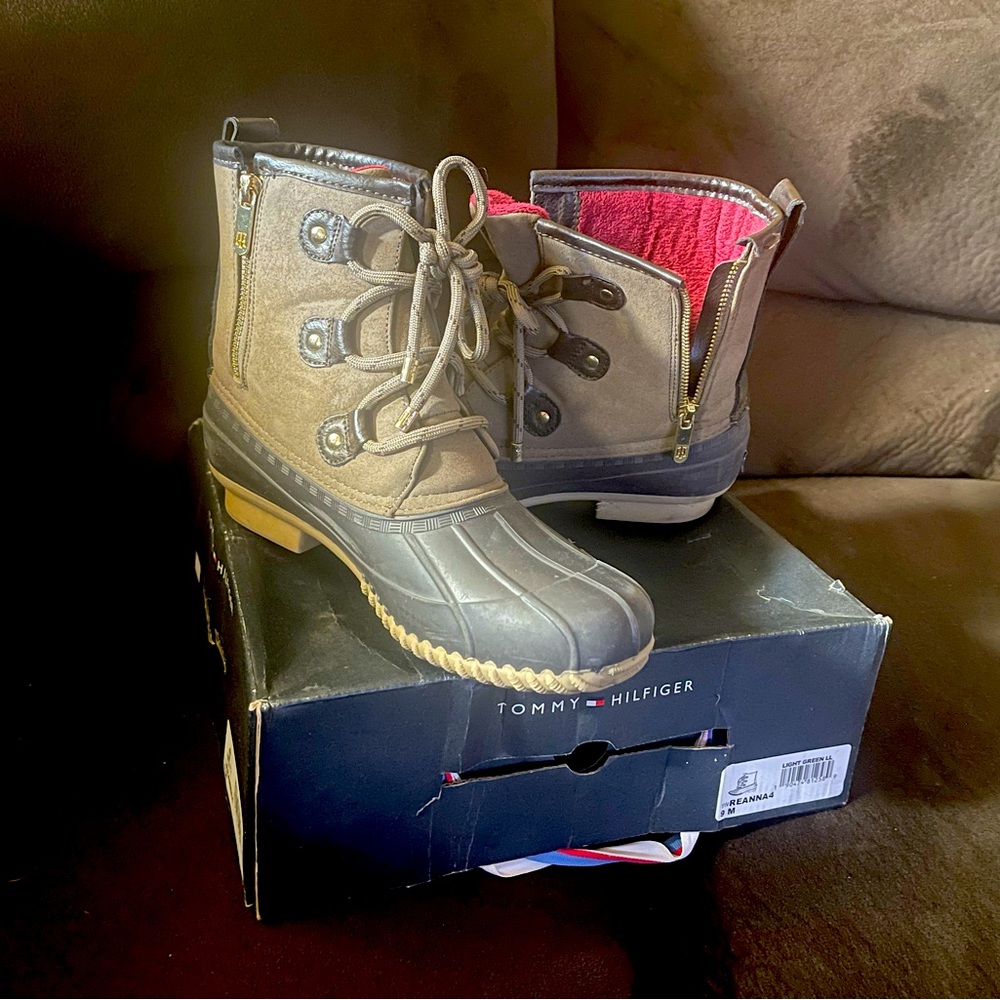 Rain boots